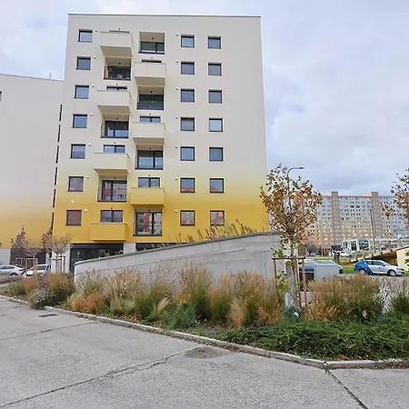 Modern Near & Free Parking & Easy Access Lejlighed Bratislava